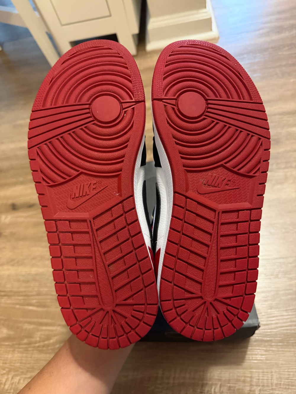 Air Jordan 1 low- Black/White/Red - Picture 7 of 9